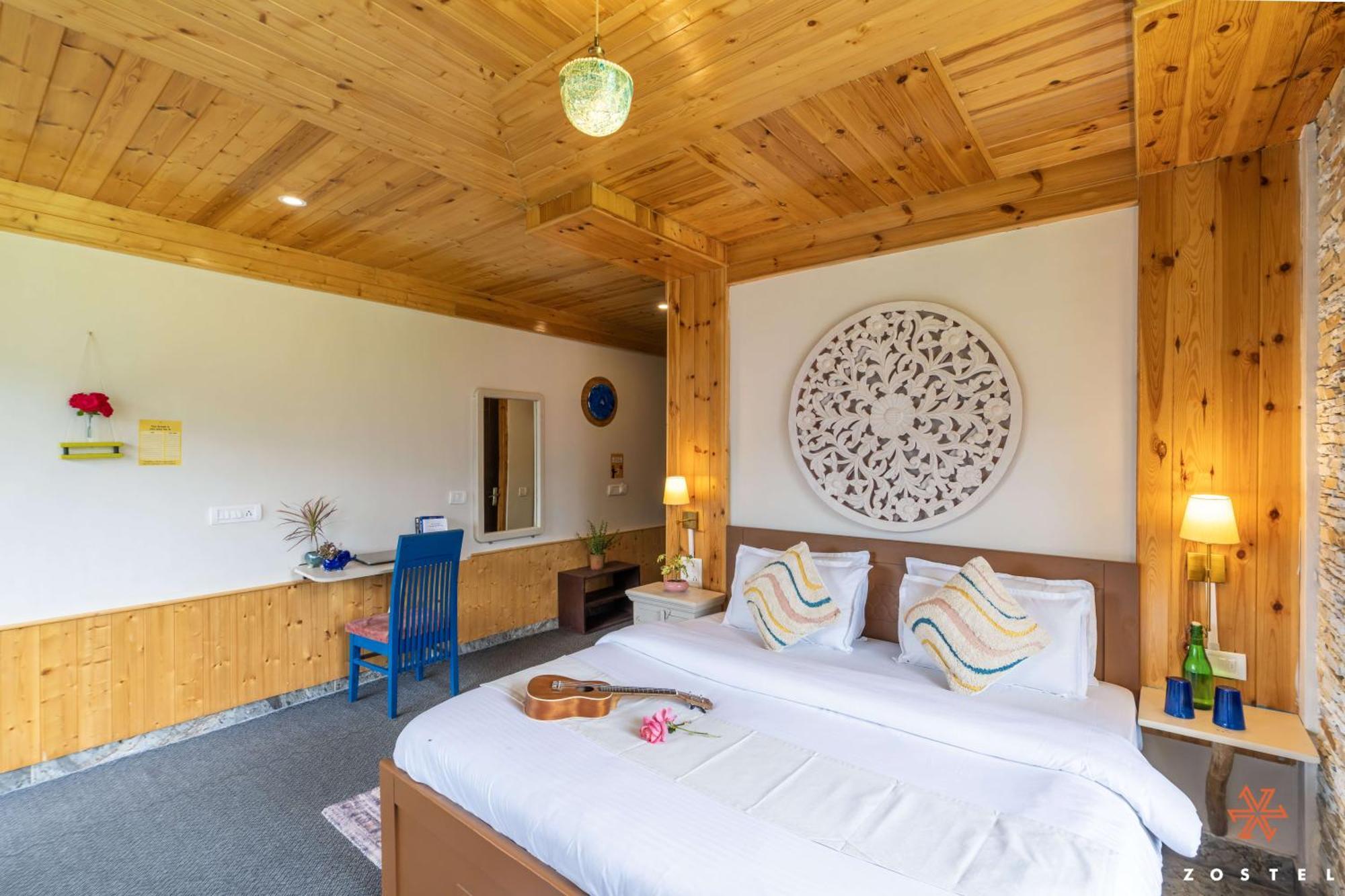 Albergue Zostel Shoja, Jibhi Exterior foto