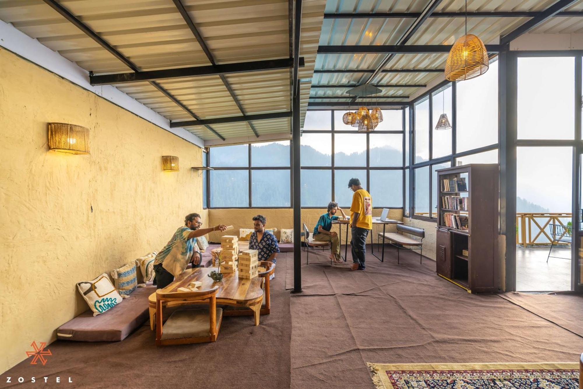 Albergue Zostel Shoja, Jibhi Exterior foto